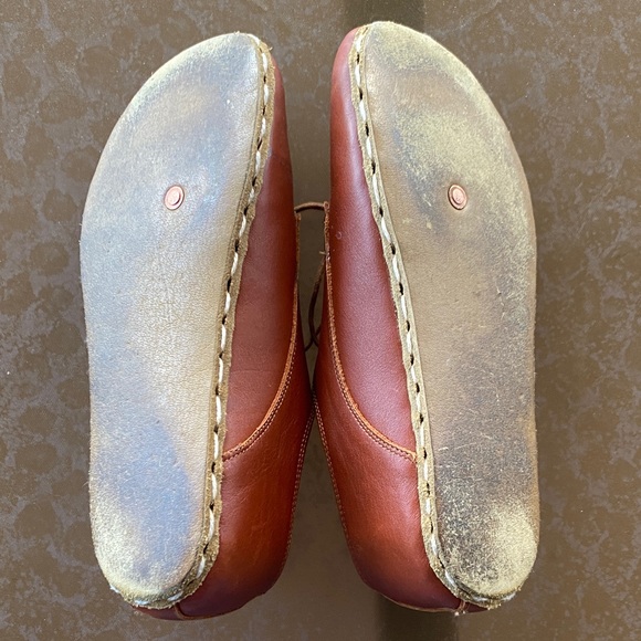 EH Handcrafted Women's Brown Leather Lace-Up Grounding Shoes - Picture 6 of 8